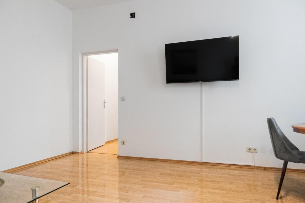 Welcoming 3Br Budget Apt. Well Connected Wien Eksteriør bilde